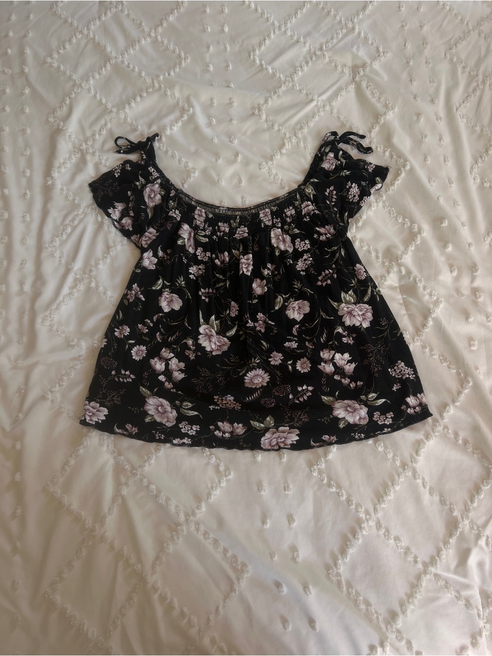 American Eagle Black Floral Cold Shoulder Top Size S